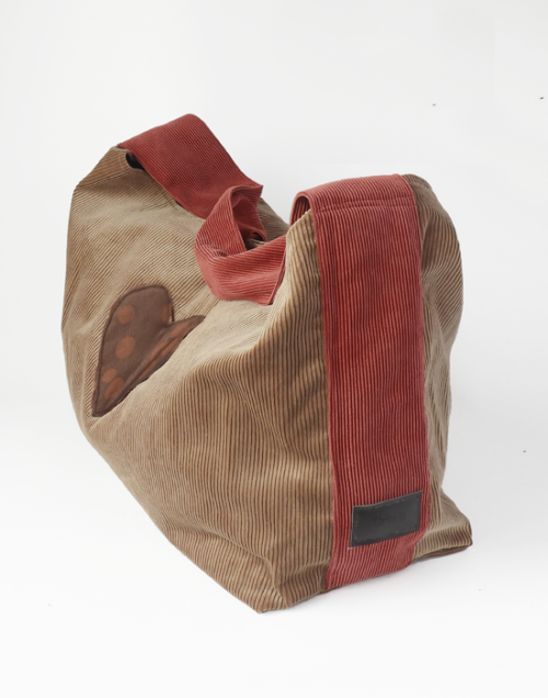 bolso vegano sostenible moda circular Cris B