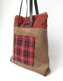 bolso vegano sostenible moda circular Cris B