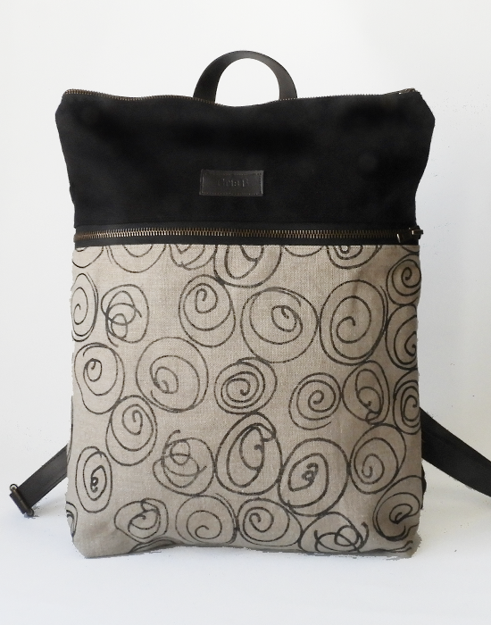 Mochila vegana y sostenible de tela ecologica. Ediciones limitadas